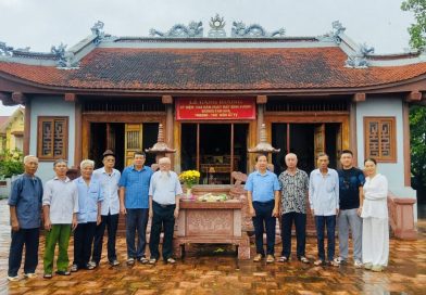 Hội đồng Họ Dương tỉnh Thanh Hoá dâng hương kỷ niệm 1045 năm ngày mất Bình Vương Dương Tam Kha