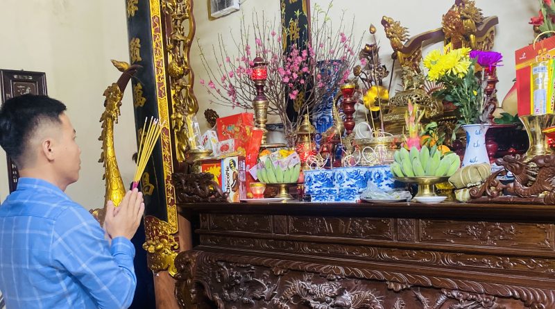 Hội đồng Họ Dương tỉnh Thanh Hoá thành kính dâng hương nhà thờ tổ Họ Dương phường Hải Bình